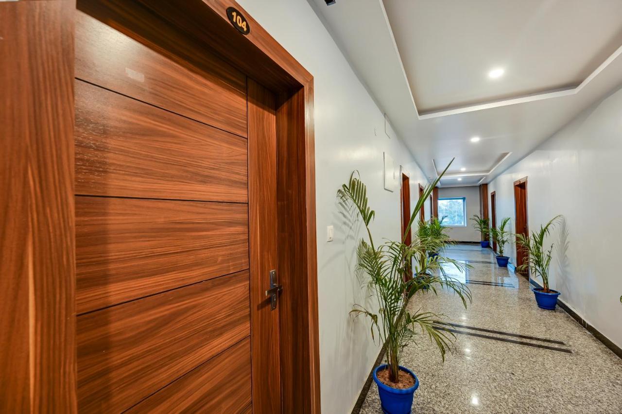 Hotel Sj Pride Bhubaneswar Dış mekan fotoğraf