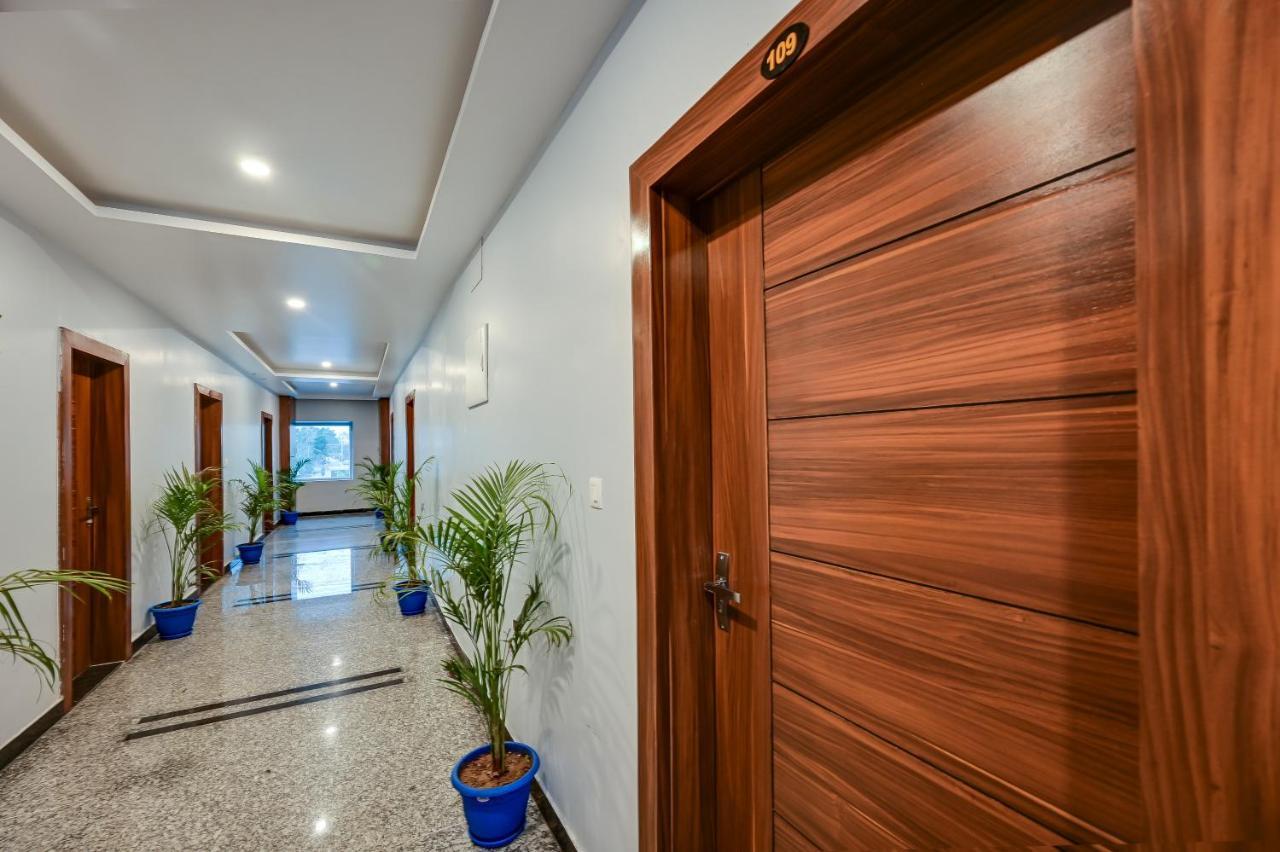 Hotel Sj Pride Bhubaneswar Dış mekan fotoğraf