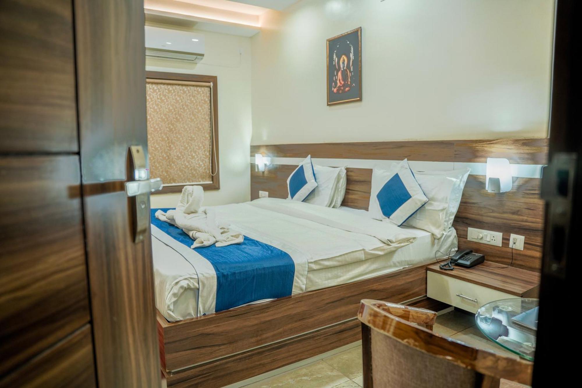 Hotel Sj Pride Bhubaneswar Dış mekan fotoğraf